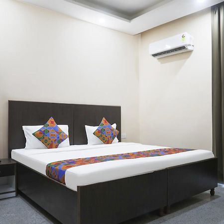 Fabhotel Bliss Premium Gurgaon Eksteriør bilde